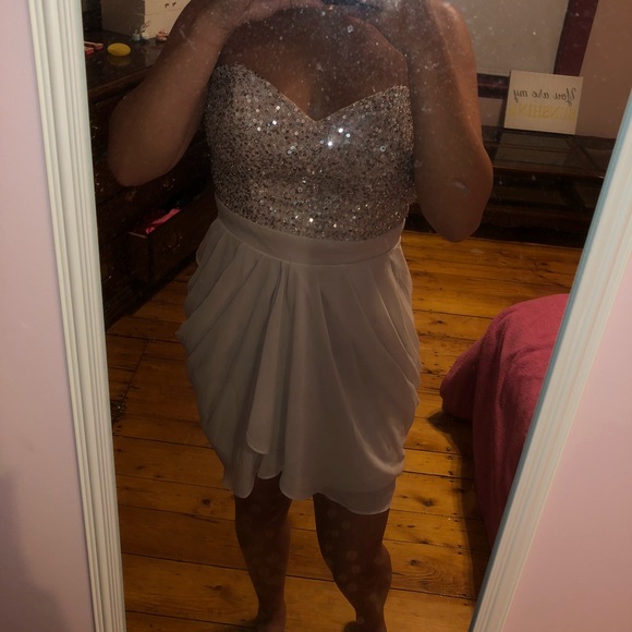 Lipsy Strapless Dress - Picture 4 of 4